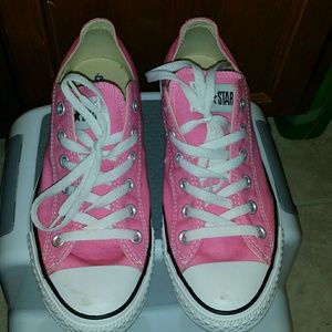 Women's pink sneakers 9.5